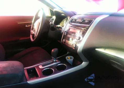 2015 Nissan Altima 2.5 S из США, поврежденный, VIN 1N4AL3AP6FC188951